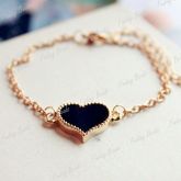 Pulseira de coração em preto